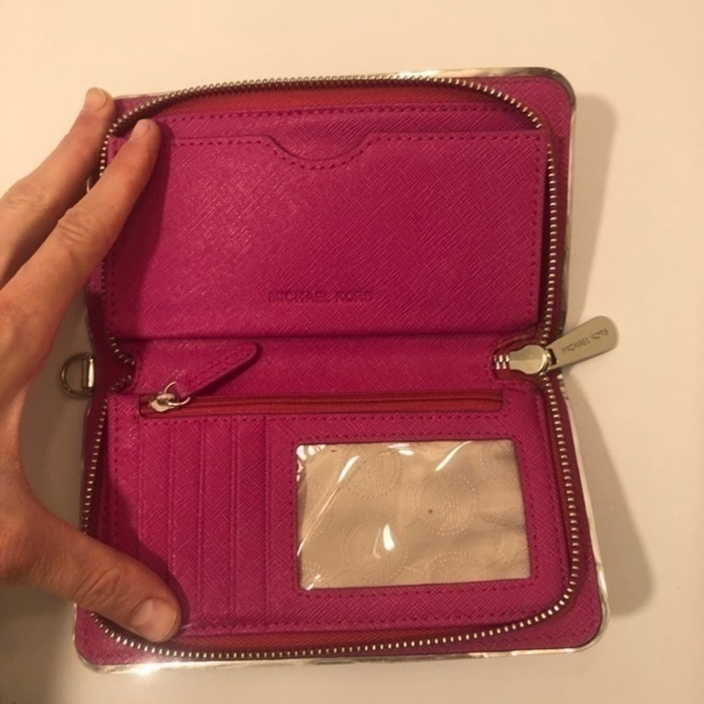 Michael kors pink wallet zipper - Picture 7 of 10
